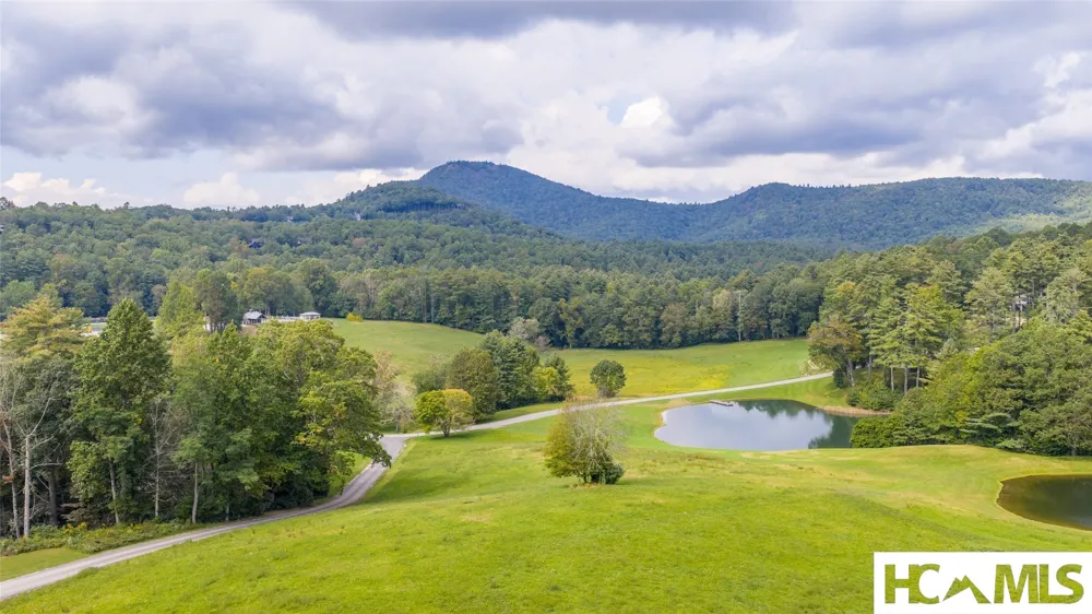FE-3 Triple Farm Road Cashiers, NC 28717