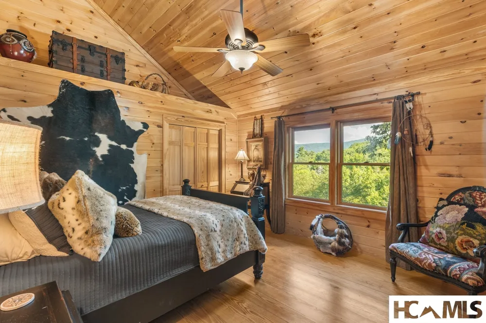 203 Cucumber Court Sapphire, NC 28774