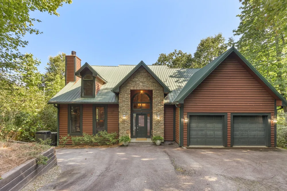 203 Cucumber Court Sapphire, NC 28774