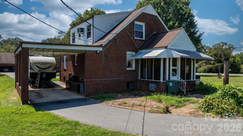 3962 Startown Road Newton, NC 28658