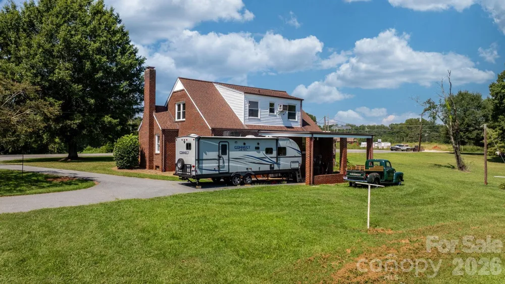3962 Startown Road Newton, NC 28658