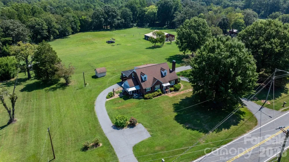 3962 Startown Road Newton, NC 28658