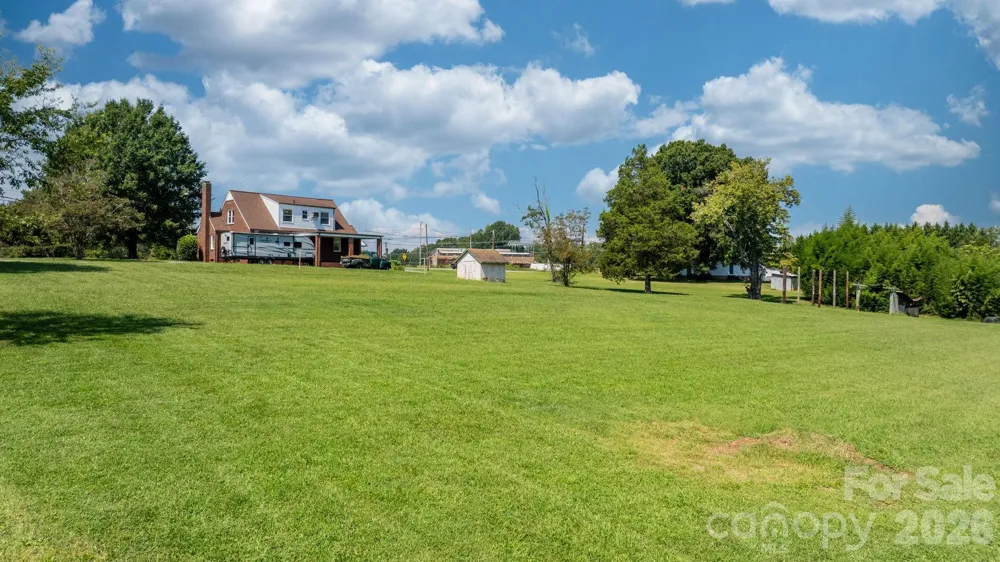 3962 Startown Road Newton, NC 28658