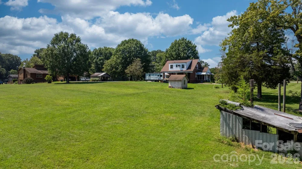 3962 Startown Road Newton, NC 28658