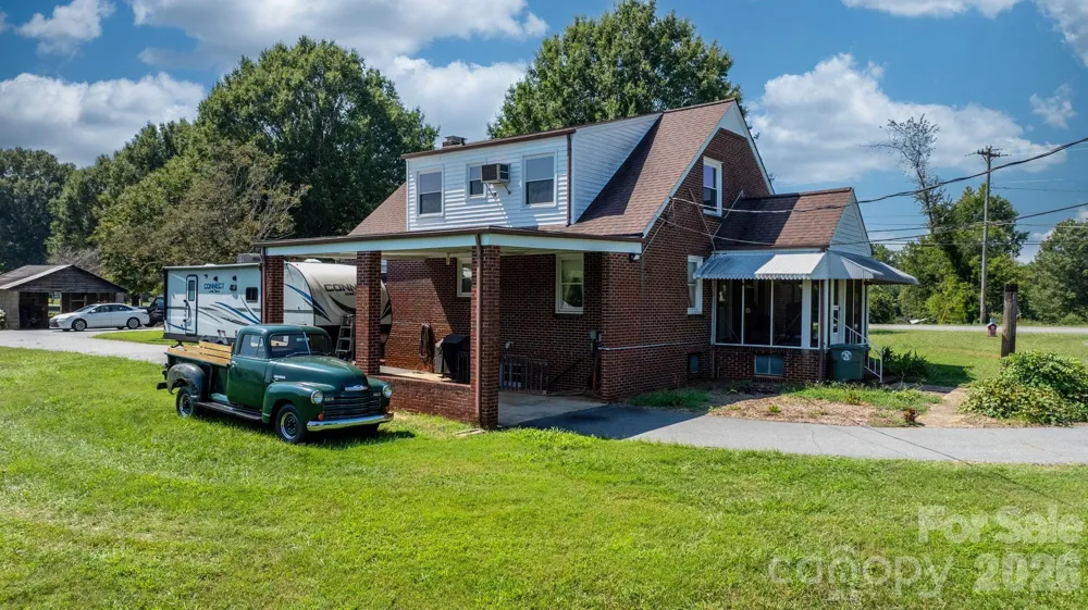 3962 Startown Road Newton, NC 28658