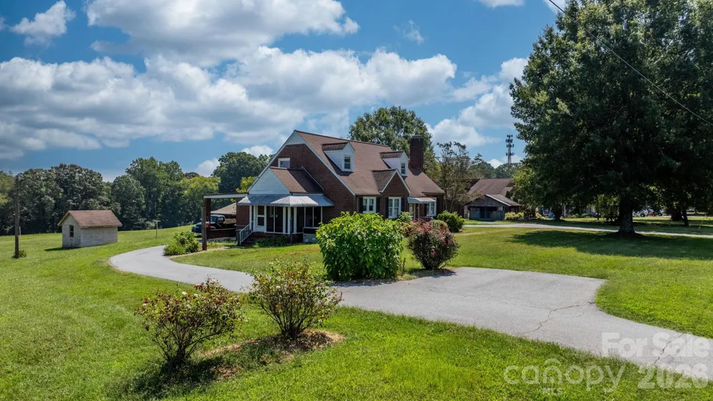3962 Startown Road Newton, NC 28658