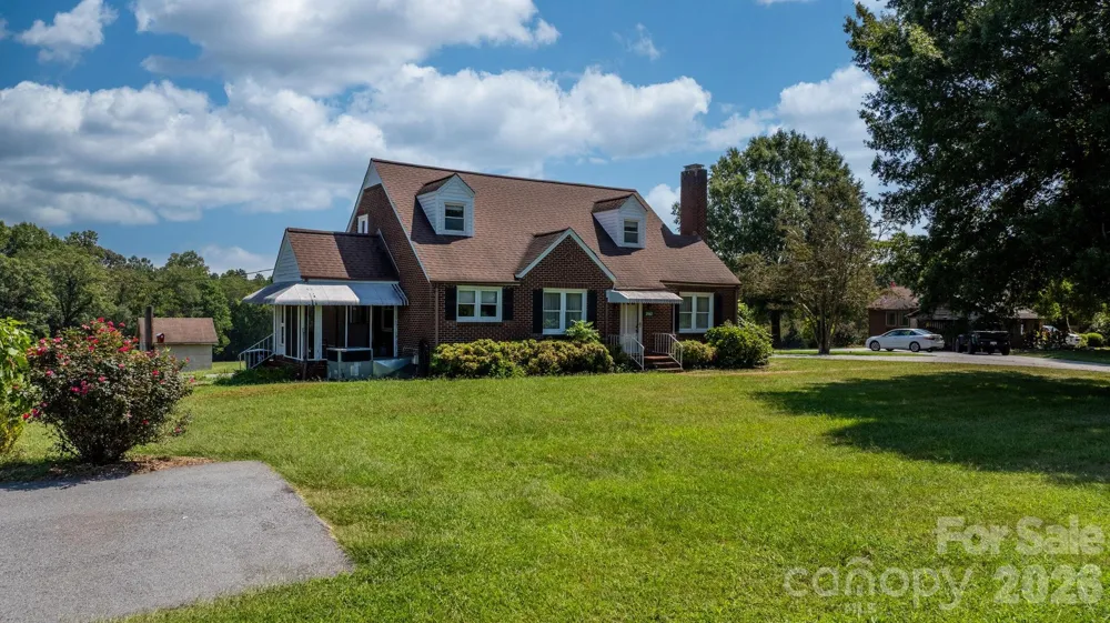 3962 Startown Road Newton, NC 28658