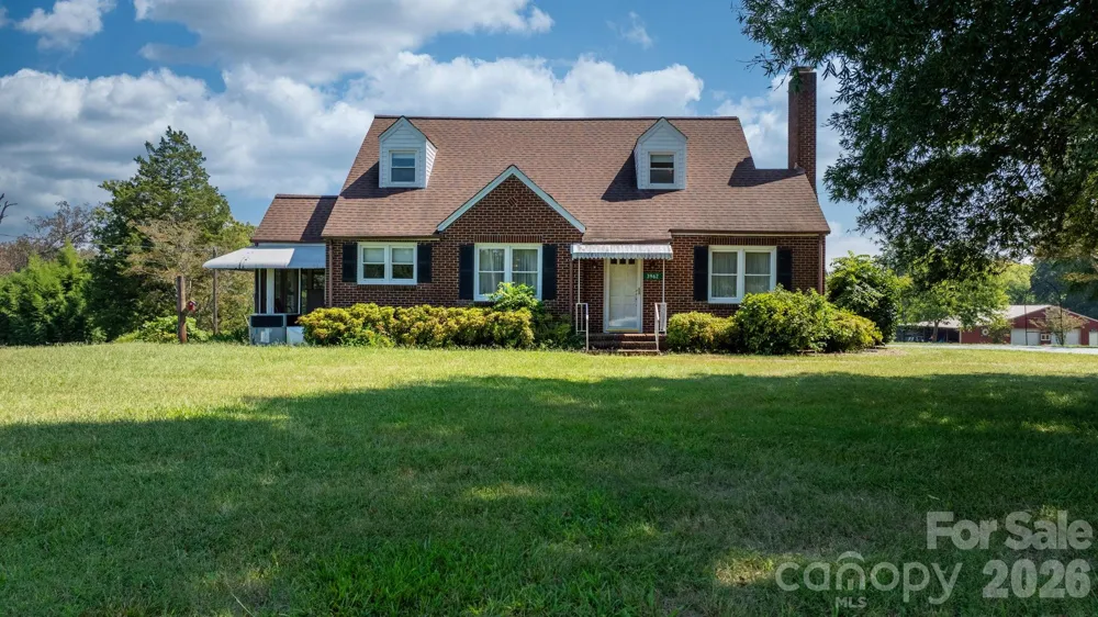 3962 Startown Road Newton, NC 28658