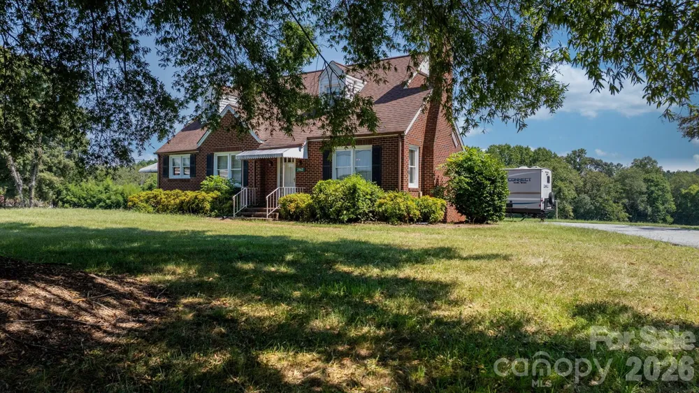 3962 Startown Road Newton, NC 28658