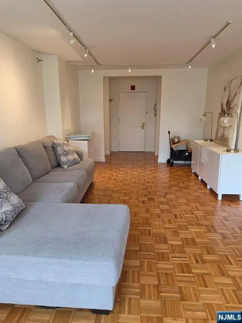 316 Prospect 3J