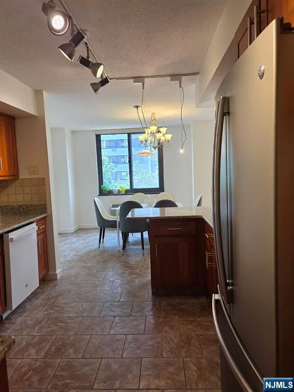 316 Prospect 3J Hackensack, NJ 07601