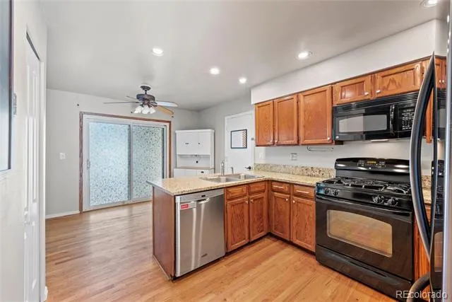 881 S Memphis Way Aurora, CO 80017