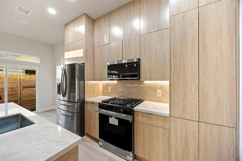 883 Paul Quinn Street Houston, TX 77091