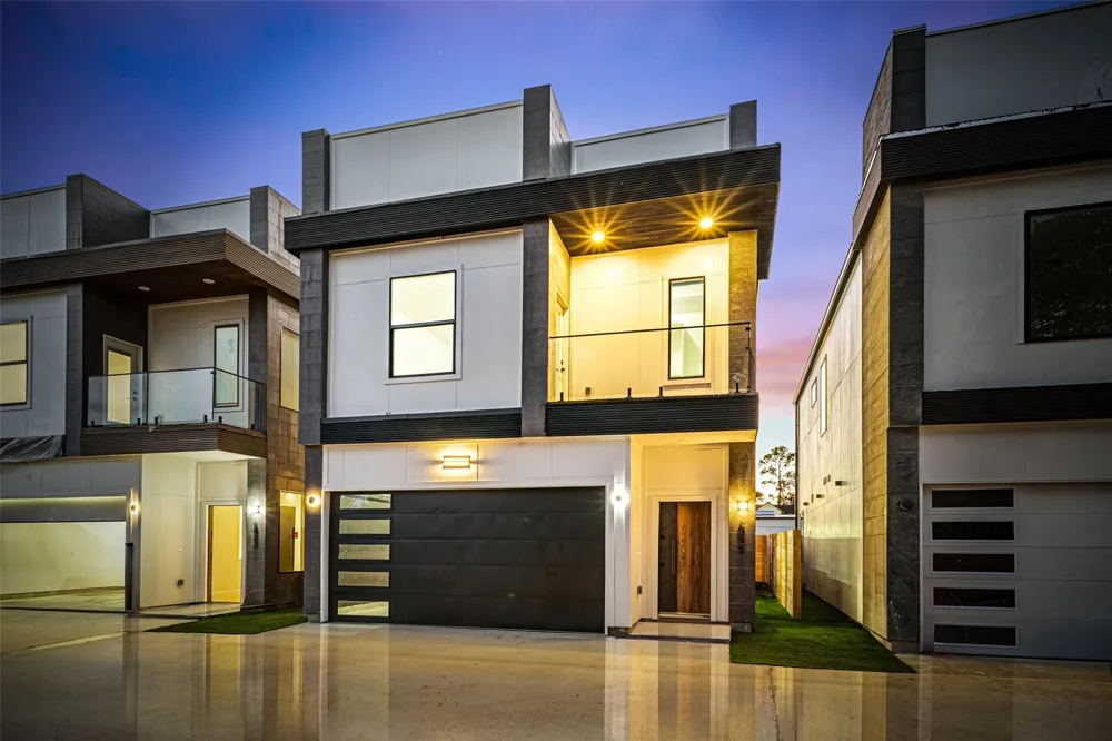 883 Paul Quinn Street Houston, TX 77091