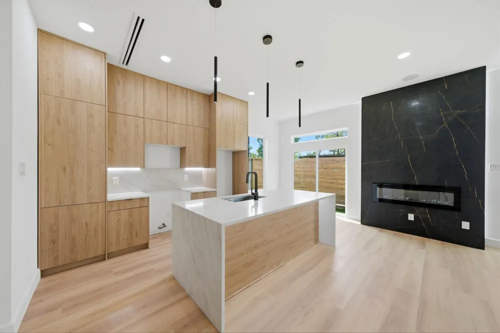 883 Paul Quinn Street Houston, TX 77091