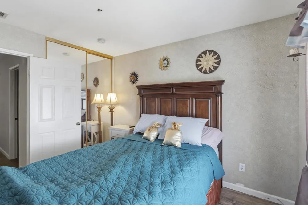 230 Fox Mills Lane Riverside, CA 92506