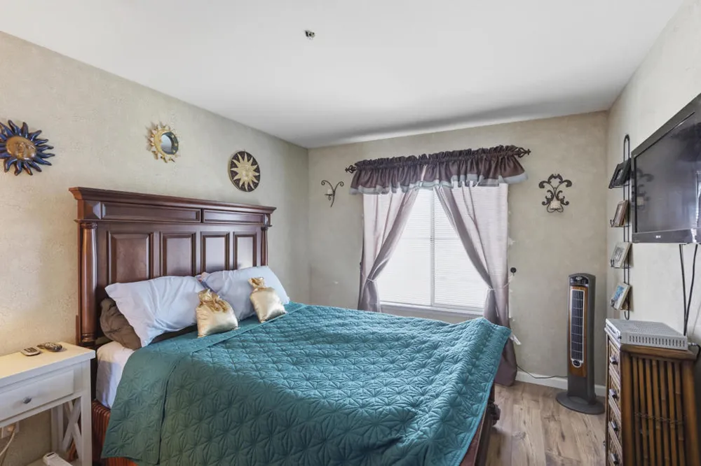 230 Fox Mills Lane Riverside, CA 92506