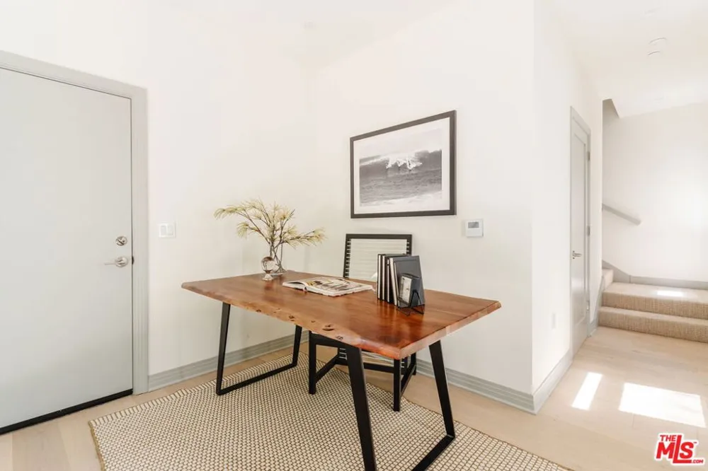 1051 Spaulding Avenue #E West Hollywood, CA 90046