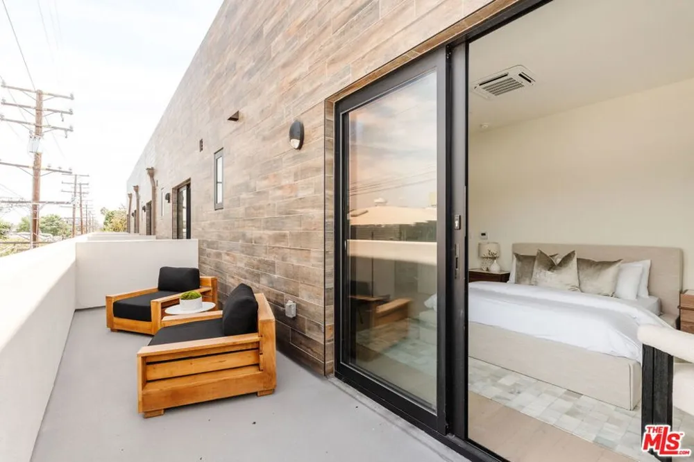1051 Spaulding Avenue #E West Hollywood, CA 90046