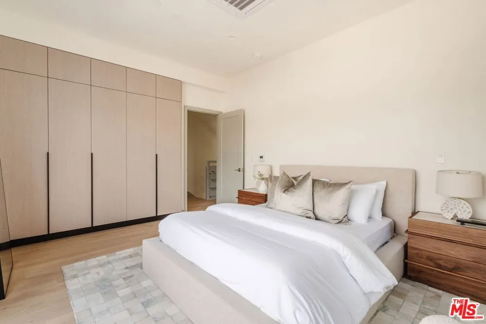 1051 Spaulding Avenue #E West Hollywood, CA 90046