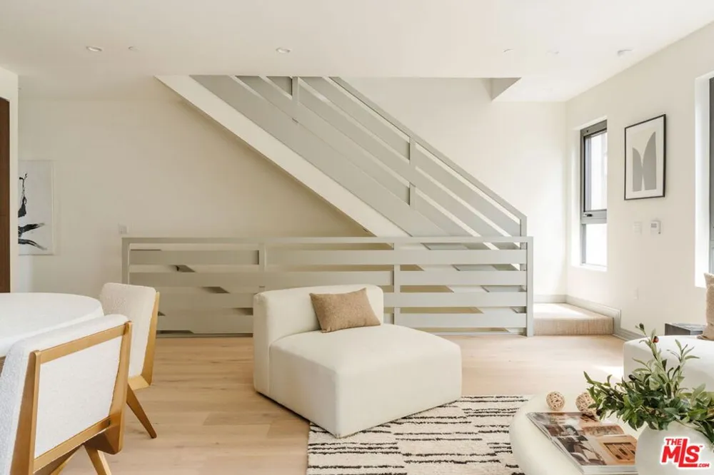 1051 Spaulding Avenue #E West Hollywood, CA 90046