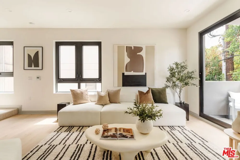 1051 Spaulding Avenue #E West Hollywood, CA 90046