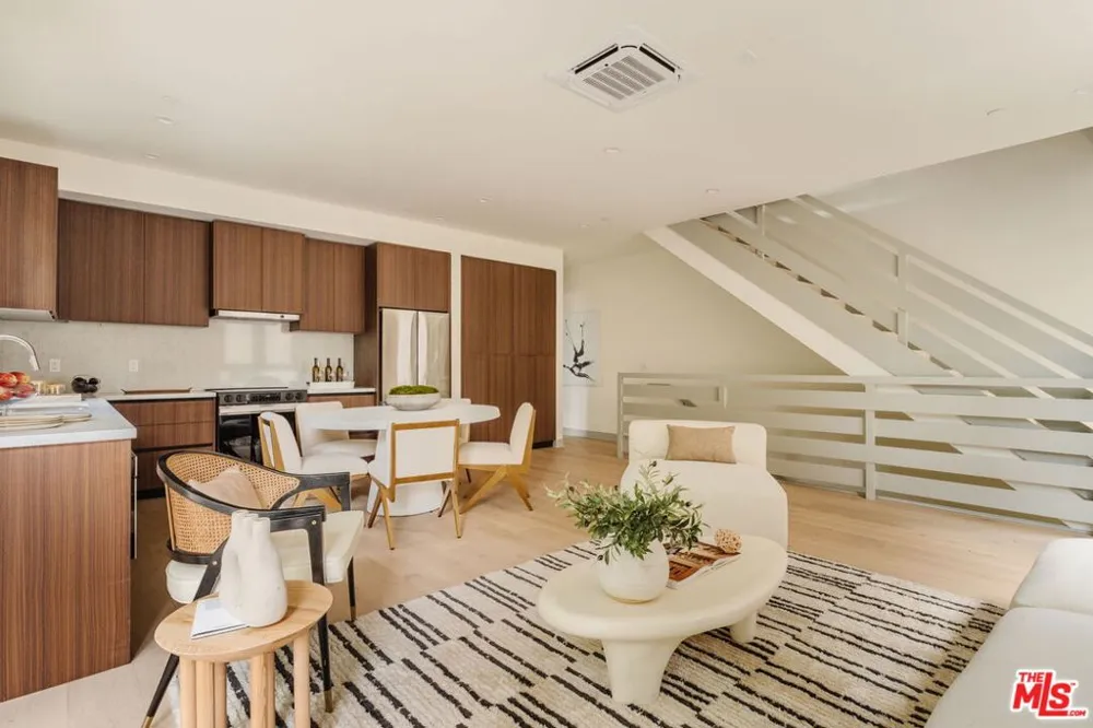 1051 Spaulding Avenue #E West Hollywood, CA 90046