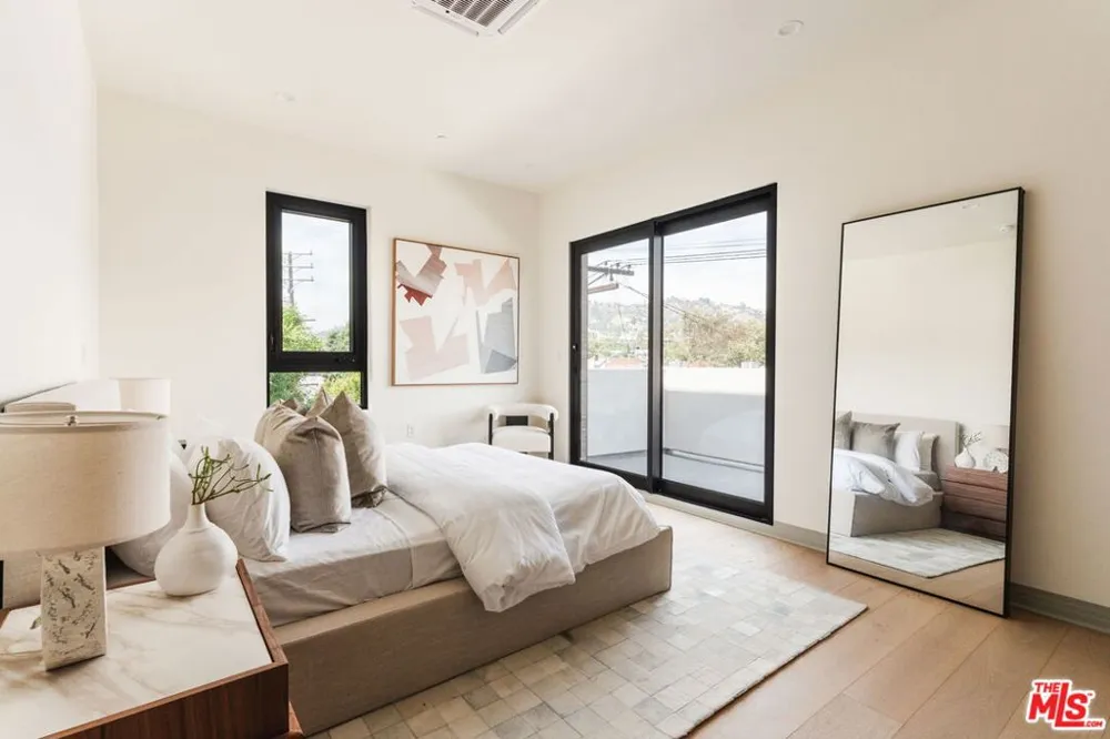 1051 Spaulding Avenue #E West Hollywood, CA 90046