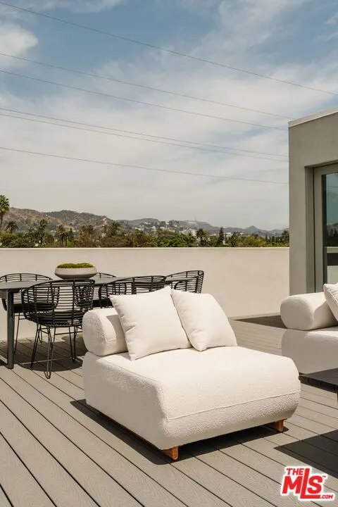 1051 Spaulding Avenue #E West Hollywood, CA 90046