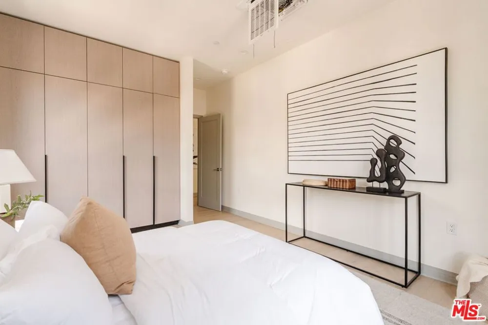1051 Spaulding Avenue #E West Hollywood, CA 90046