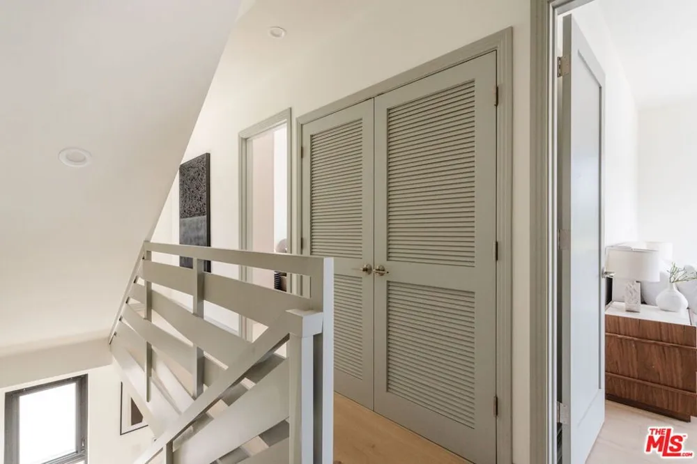 1051 Spaulding Avenue #E West Hollywood, CA 90046