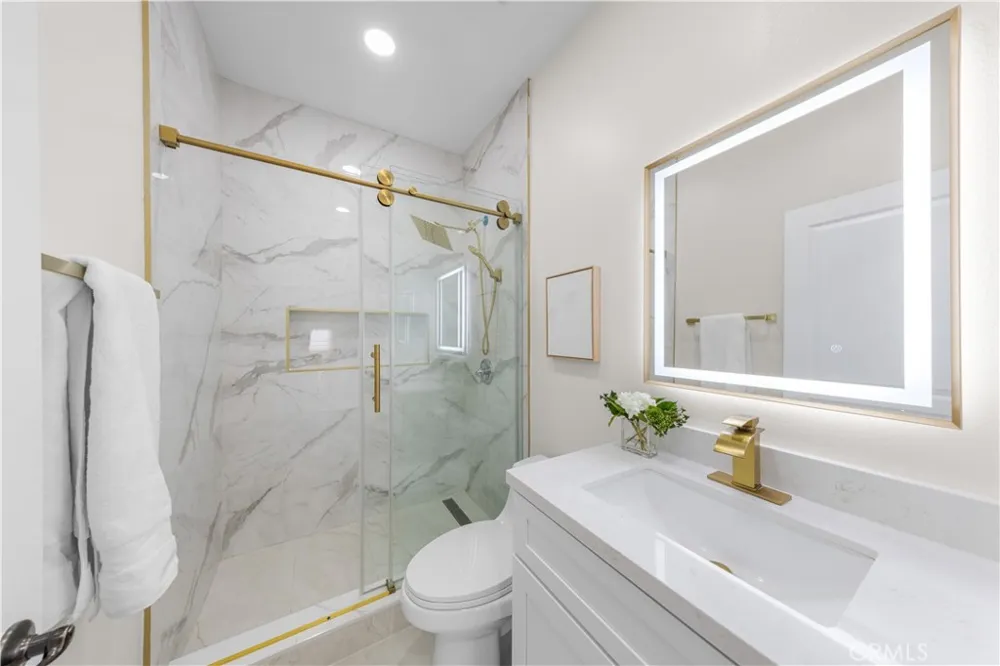 14 Tall Oak Irvine, CA 92603