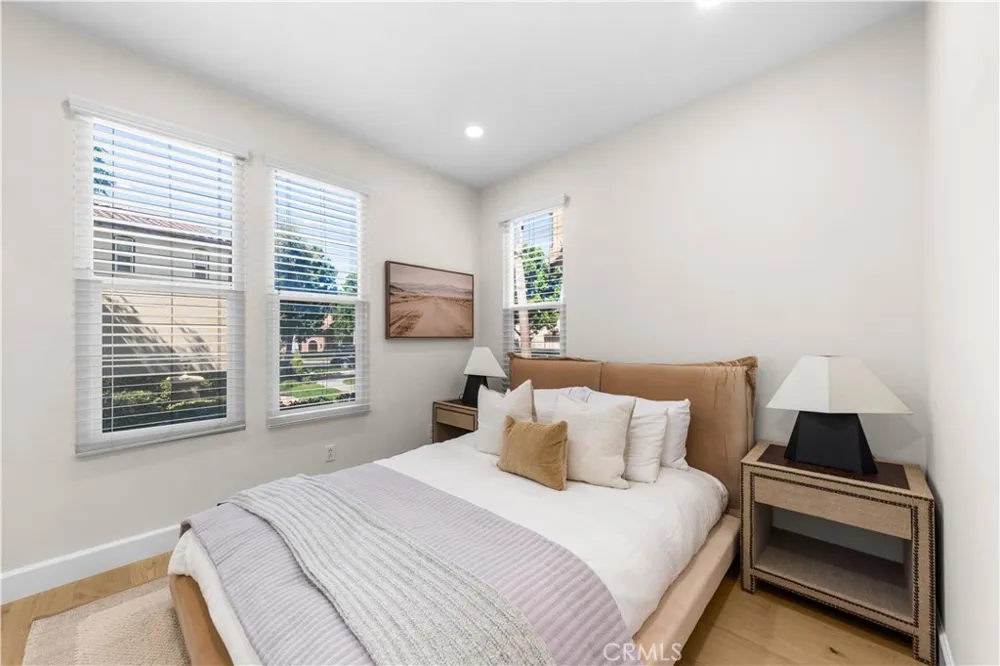 14 Tall Oak Irvine, CA 92603