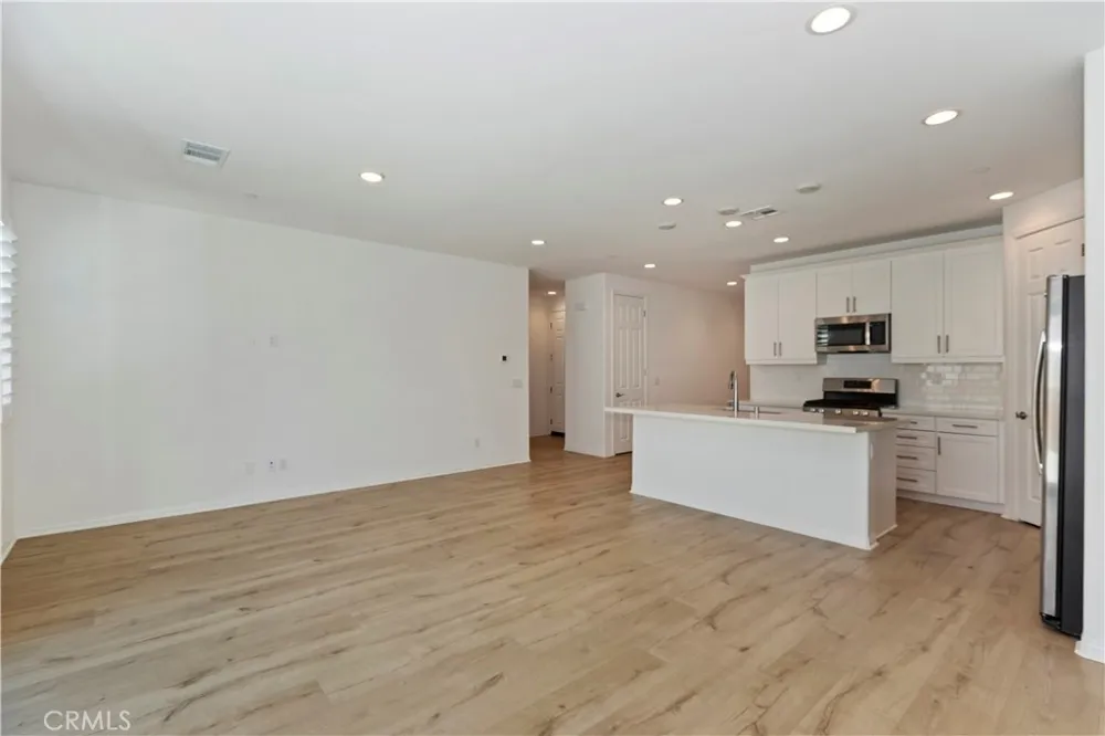 32181 Parker Menifee, CA 92584