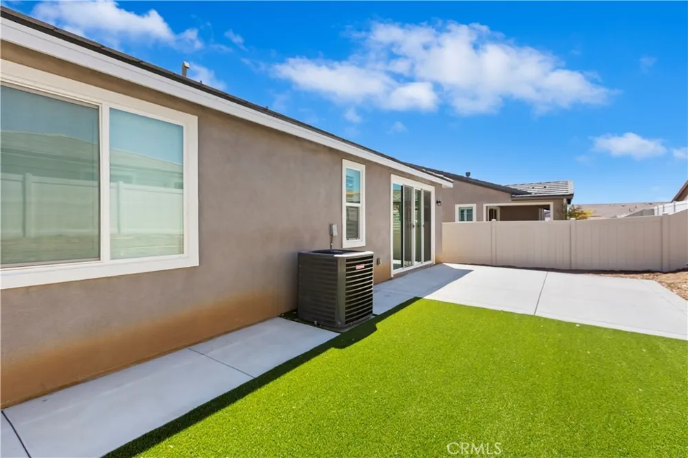 32181 Parker Menifee, CA 92584