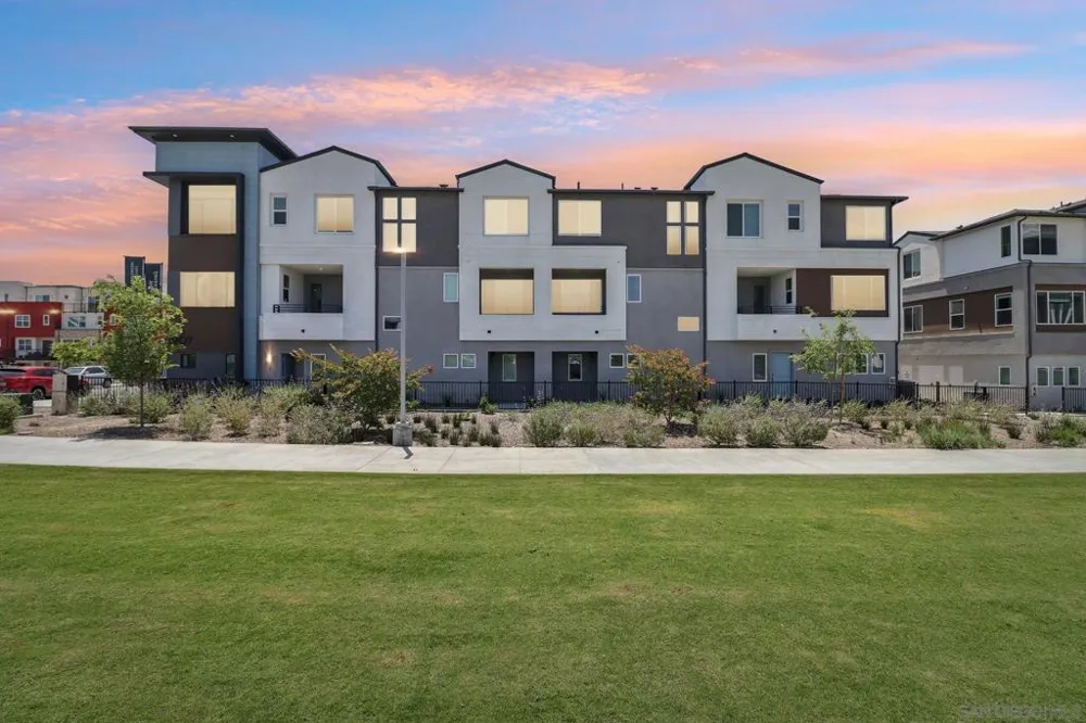 1907 Capella St #1907-1 Chula Vista, CA 91915