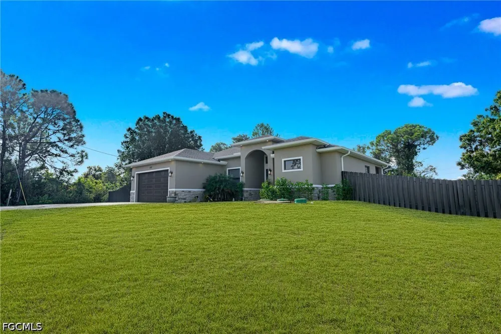 Sentinela Boulevard Lehigh Acres, FL 33974