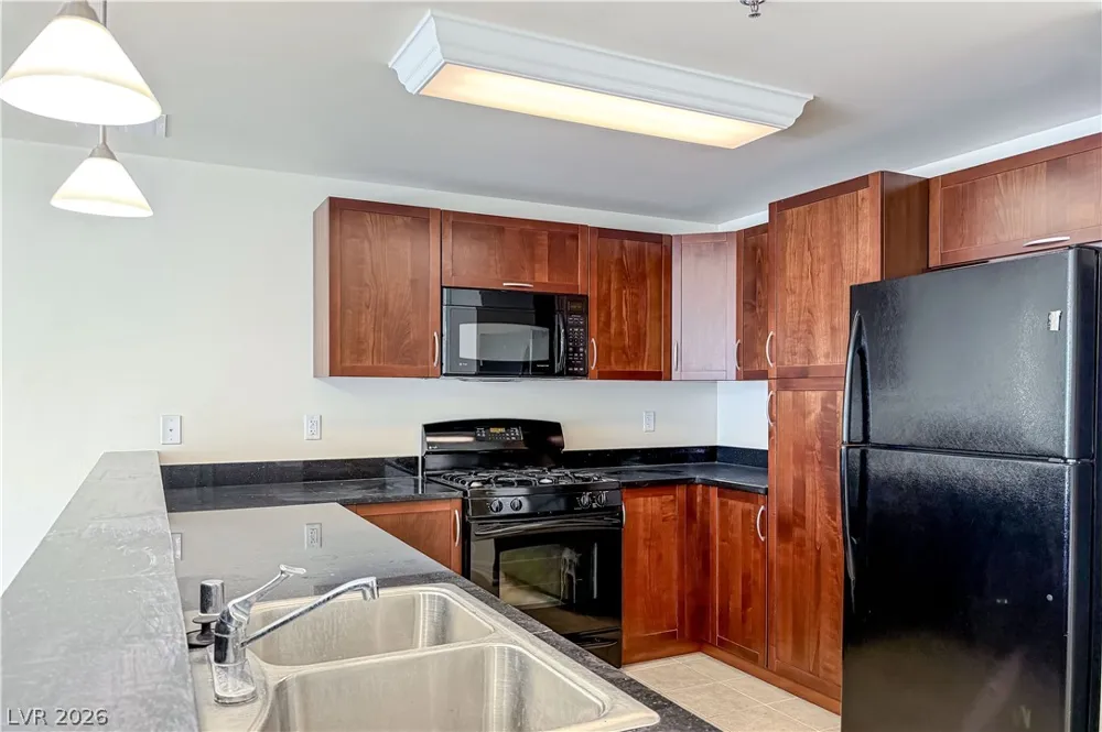 150 Las Vegas Boulevard #1813 Las Vegas, NV 89101