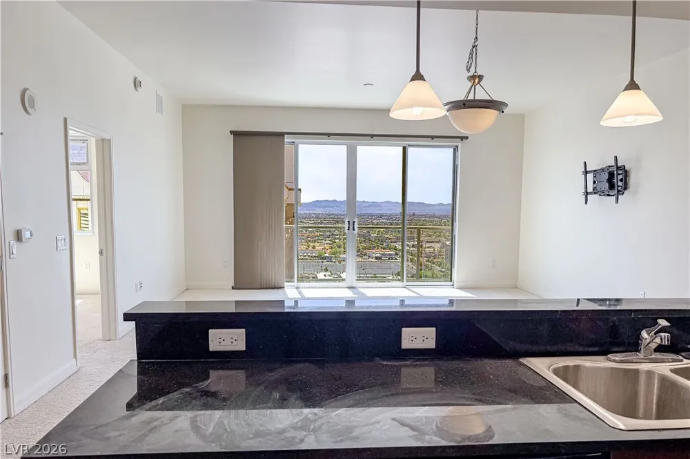 150 Las Vegas Boulevard #1813 Las Vegas, NV 89101