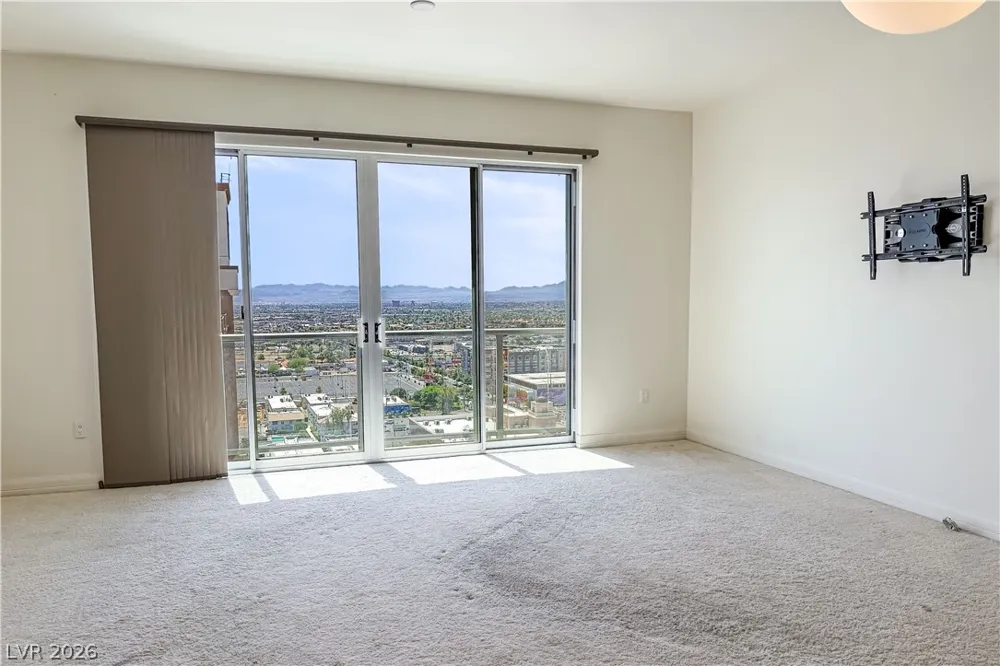 150 Las Vegas Boulevard #1813 Las Vegas, NV 89101