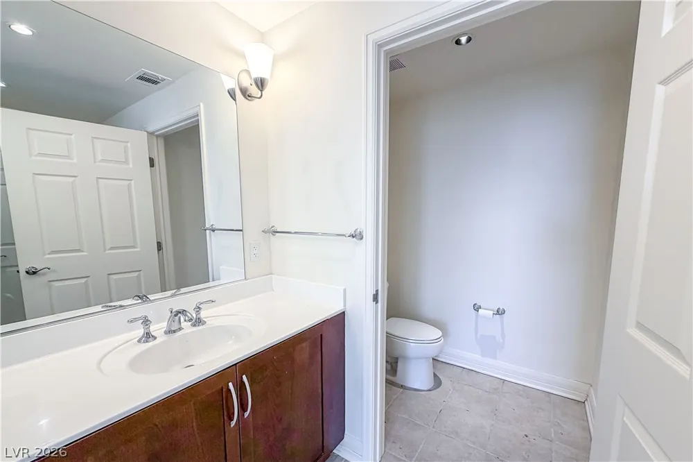 150 Las Vegas Boulevard #1813 Las Vegas, NV 89101