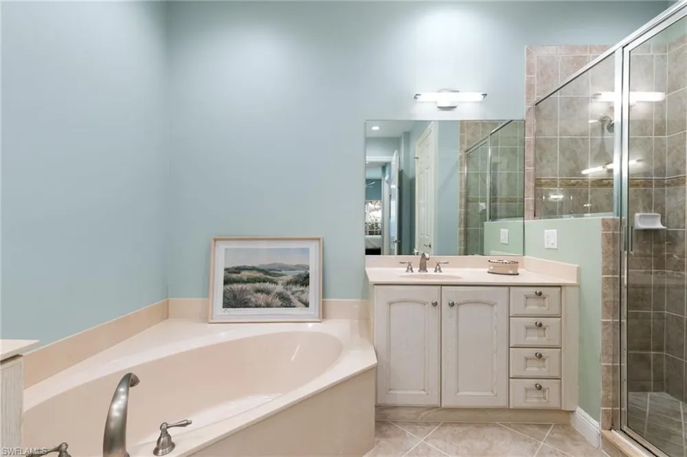 3053 Aviamar Circle #8-102 Naples, FL 34114