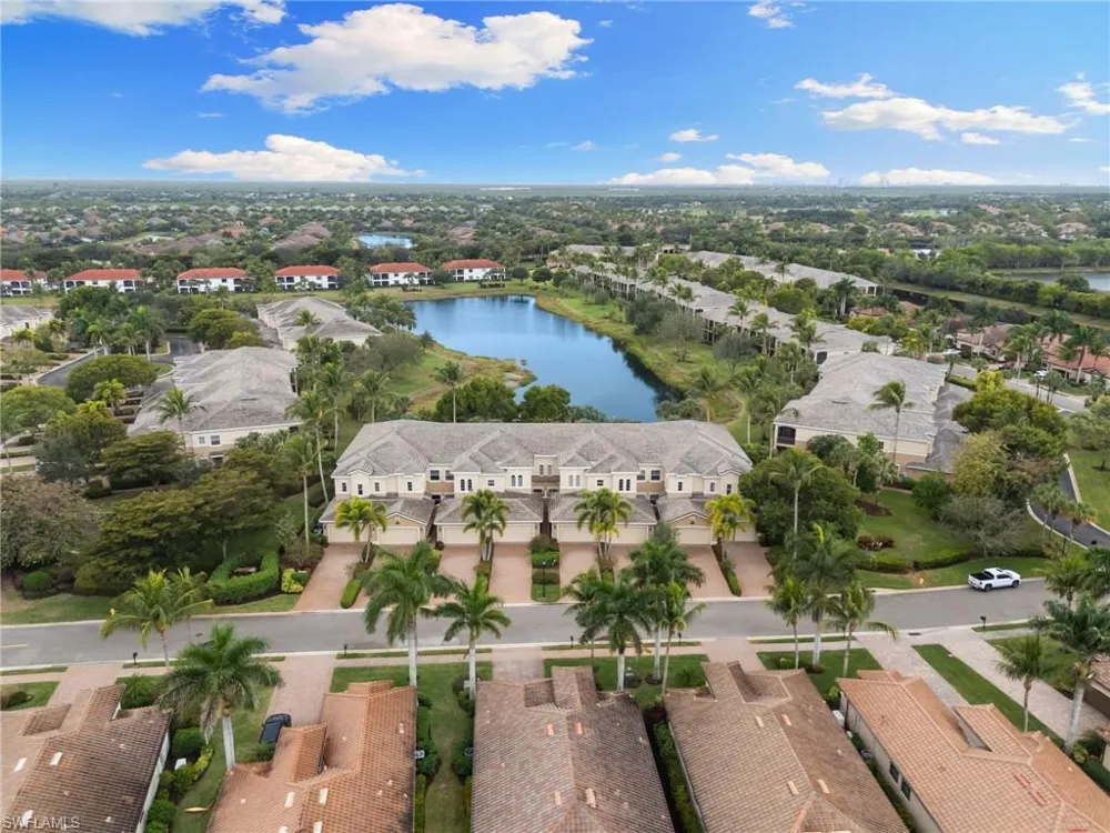 3053 Aviamar Circle #8-102 Naples, FL 34114
