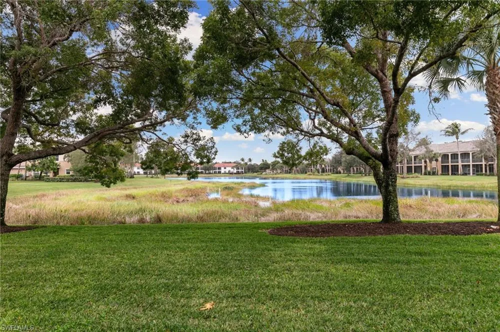 3053 Aviamar Circle #8-102 Naples, FL 34114