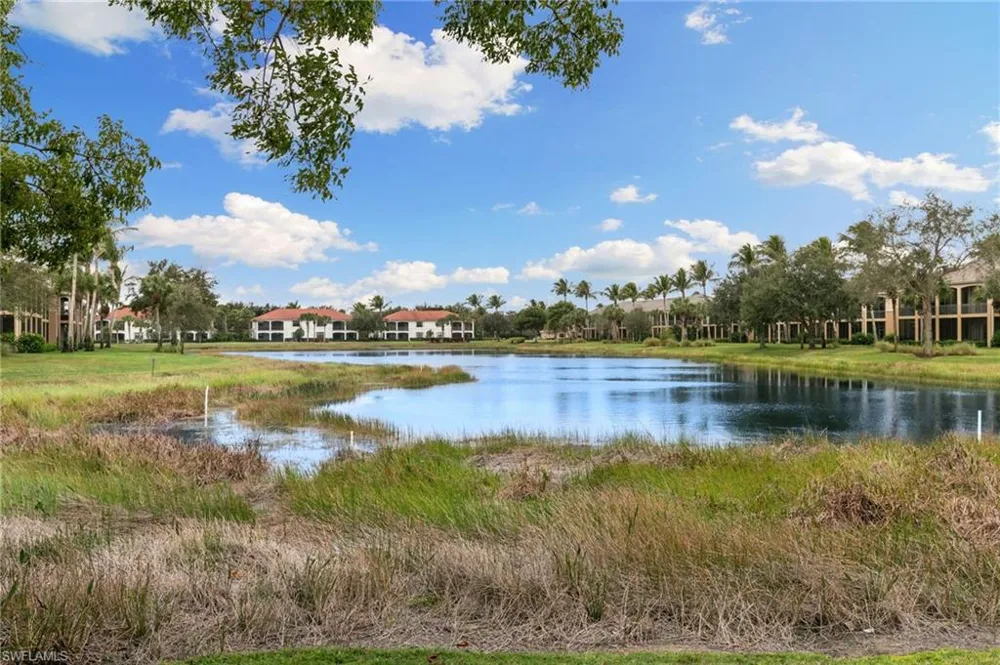 3053 Aviamar Circle #8-102 Naples, FL 34114