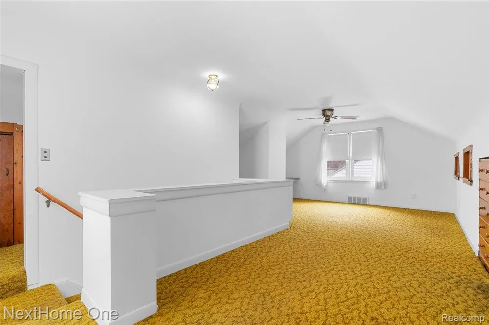 4296 Phillips Avenue Berkley City, MI 48072