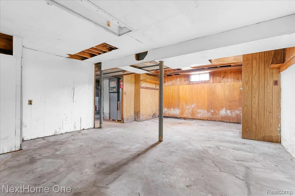 4296 Phillips Avenue Berkley City, MI 48072