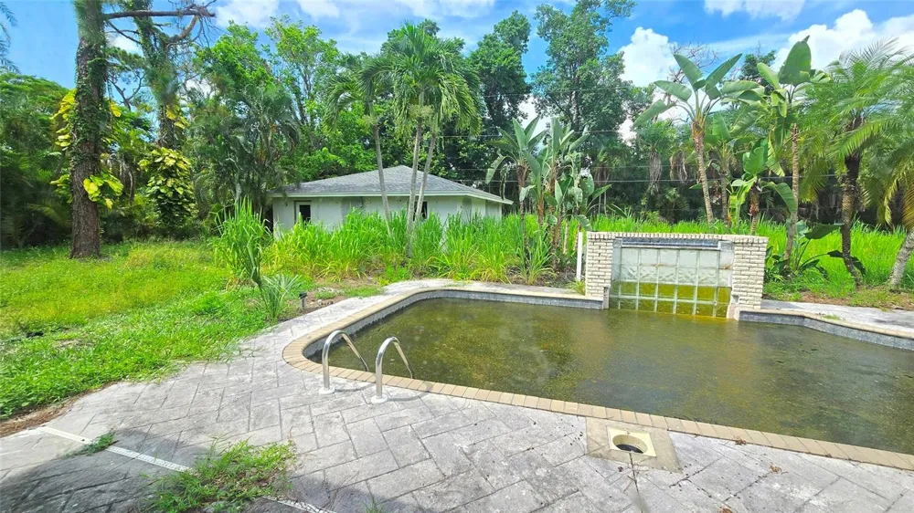3689 LIBERTY SQUARE Fort Myers, FL 33908