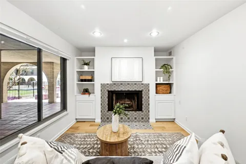 505 W 7th Street #113