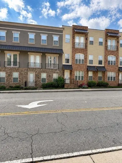 383 16th Street NW #3